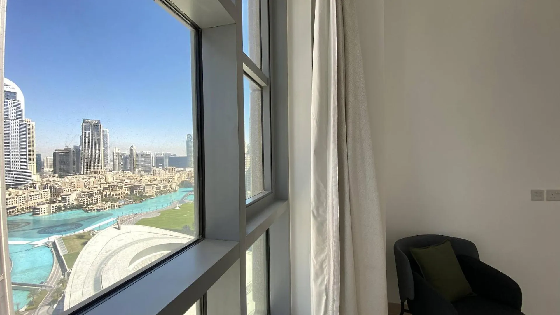 Lux Bnb Standpoint Tower Burj & Fountain Views دبي شقة