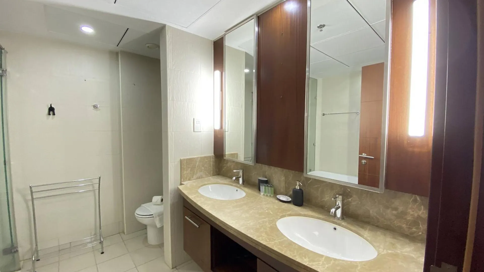 Lux Bnb Standpoint Tower Burj & Fountain Views دبي 0*,
