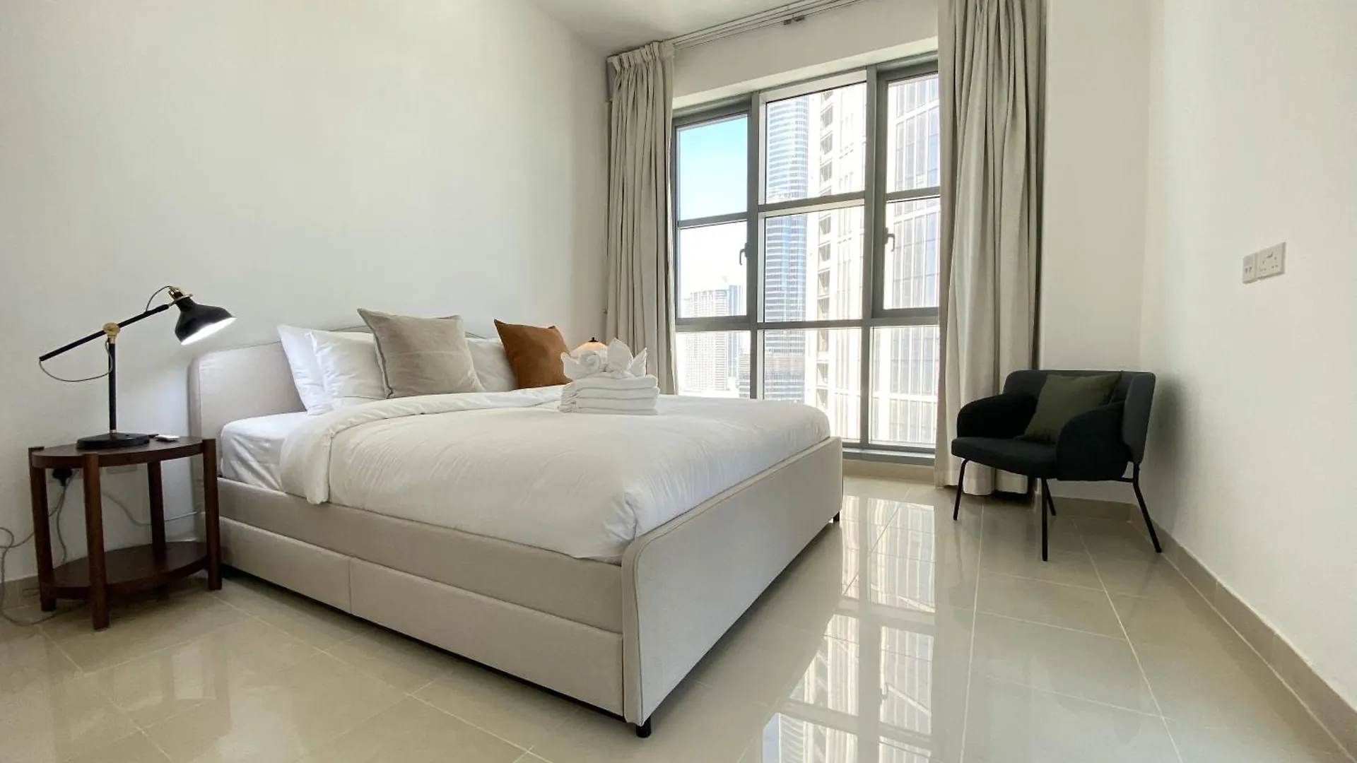 Apartment Lux Bnb Standpoint Tower Burj & Fountain Views Dubai United Arab Emirates