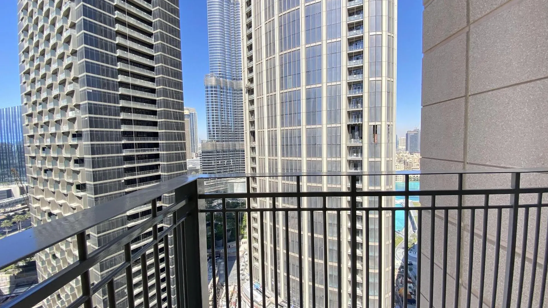 Apartment Lux Bnb Standpoint Tower Burj & Fountain Views Dubai United Arab Emirates